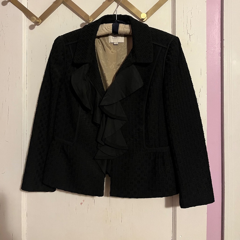 Loft size 6 Black Ruffle Cropped Jacket